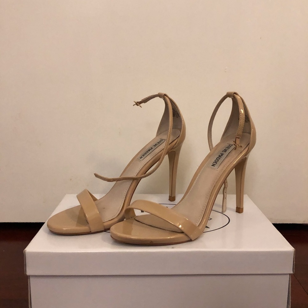 Steve Madden Nude Heels